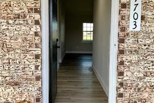 11703 Cherry Point Dr, Mont Belvieu, TX 77535 - Photo 12