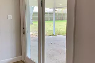 11703 Cherry Point Dr, Mont Belvieu, TX 77535 - Photo 26