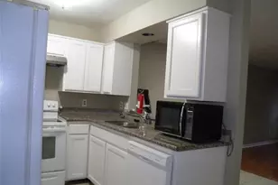 9901 Sharpcrest St, Houston, TX 77036 - Photo 4