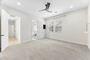2204 Lou Ellen Ln, Houston, TX 77018 - Photo 6