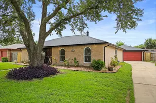 715 Whippoorwill Dr, Missouri City, TX 77489 - Photo 2