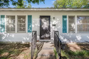 628 S Madison St, La Grange, TX 78945 - Photo 4