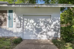 628 S Madison St, La Grange, TX 78945 - Photo 28