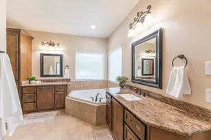 11508 Kirstens Ct, Montgomery, TX 77316 - Photo 18