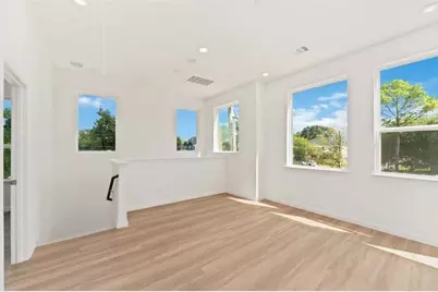 4710 Mallow Street #B, Houston, TX 77033 - Photo 12