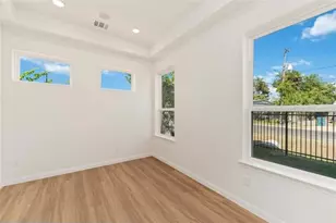 4710 Mallow St, Houston, TX 77033 - Photo 22