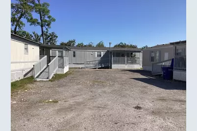 306 W Wallisville Road, Highlands, TX 77562 - Photo 6