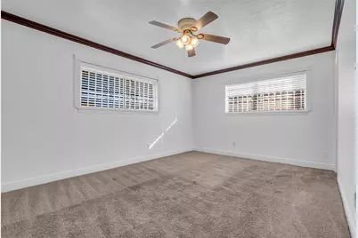 7226 Kingsway Drive, Houston, TX 77087 - Photo 24