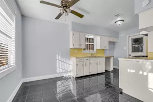 7226 Kingsway Dr, Houston, TX 77087 - Photo 16