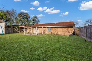 7226 Kingsway Dr, Houston, TX 77087 - Photo 32