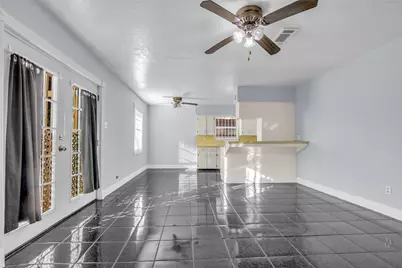 7226 Kingsway Drive, Houston, TX 77087 - Photo 12