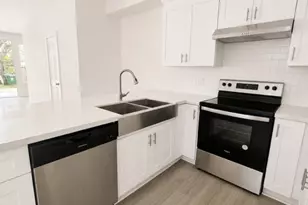 11514 Courtshire Rd, Houston, TX 77076 - Photo 6