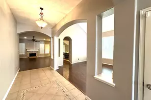 26026 Mills Ridge Ct, Kingwood, TX 77339 - Photo 4
