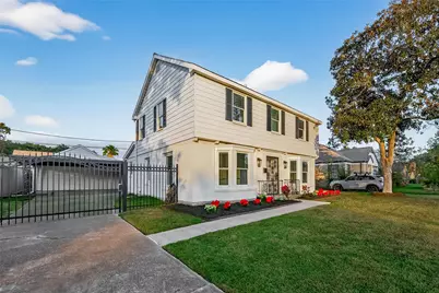 6405 Pinehurst Drive, Houston, TX 77023 - Photo 1