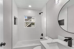 2919 Avenue K, Galveston, TX 77550 - Photo 12