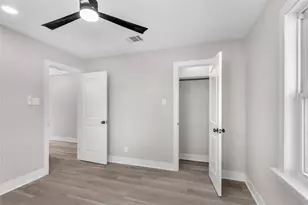 2919 Avenue K, Galveston, TX 77550 - Photo 14