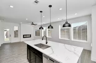 10059 Nectar Path, Iowa Colony, TX 77583 - Photo 2