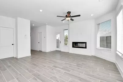 10059 Nectar Path, Iowa Colony, TX 77583 - Photo 4