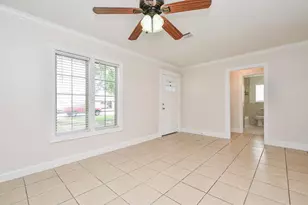 44 Farrell St, Houston, TX 77022 - Photo 4