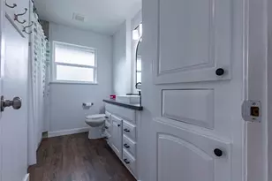 1230 Wisterwood Dr, Houston, TX 77043 - Photo 22