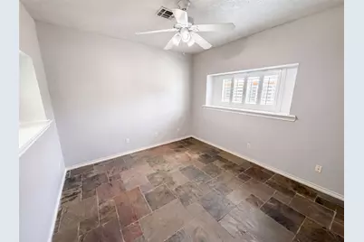 7934 Round Rock Drive, Houston, TX 77049 - Photo 4