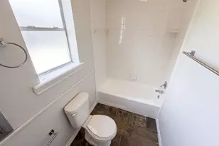 7934 Round Rock Dr, Houston, TX 77049 - Photo 14