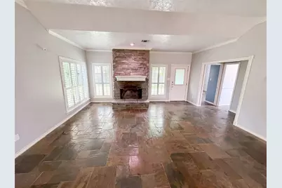 7934 Round Rock Drive, Houston, TX 77049 - Photo 6