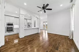 1428 Alexander St, Houston, TX 77008 - Photo 2