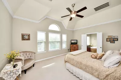 12255 Oxford Crescent Circle, Houston, TX 77082 - Photo 32