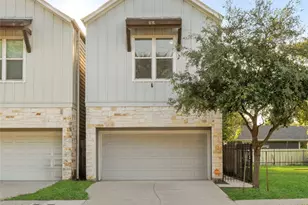 2709 Hardy St, Houston, TX 77009 - Photo 2