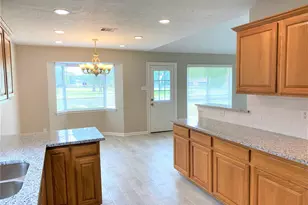 3810 Downing Cir, Deer Park, TX 77536 - Photo 6