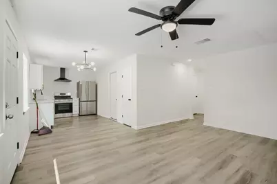 5207 Castlecreek Lane, Houston, TX 77053 - Photo 8
