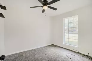 5207 Castlecreek Ln, Houston, TX 77053 - Photo 16