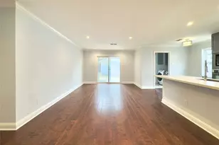 1415 Mapleton Dr, Houston, TX 77043 - Photo 4