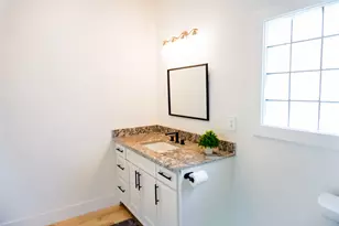 2509 Everett St, Houston, TX 77009 - Photo 12