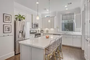 1010 W 24th St, Houston, TX 77008 - Photo 16