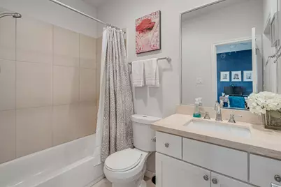 1010 W 24th Street #P, Houston, TX 77008 - Photo 6