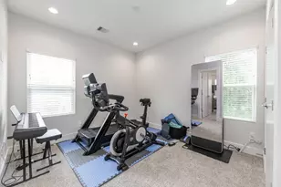 3354 Pinemont Dr, Houston, TX 77018 - Photo 22