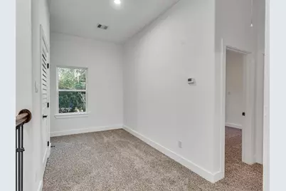 7358 Guadalcanal Road #B, Houston, TX 77033 - Photo 22