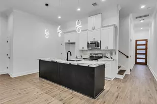 7358 Guadalcanal Rd, Houston, TX 77033 - Photo 8