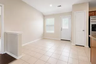 136 Easton Glen Ln, League City, TX 77539 - Photo 6