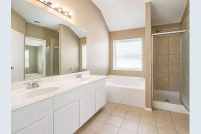 136 Easton Glen Lane, League City, TX 77539 - Photo 8
