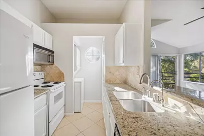 3317 Golden Trails Drive #802, Kingwood, TX 77345 - Photo 8