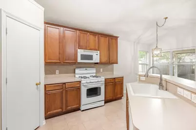 7815 Mary Katheryns Crossing, Conroe, TX 77304 - Photo 8