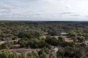 185 Trails End, Driftwood, TX 78620 - Photo 32