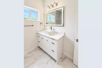 5325 Rue Street, Houston, TX 77033 - Photo 20