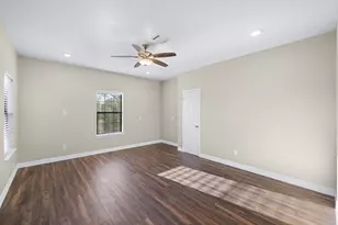 10269 Hwy 90, Bedias, TX 77831 - Photo 12