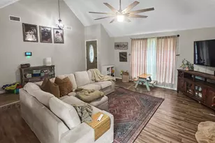 2306 Rolling Glen Dr, Spring, TX 77373 - Photo 2