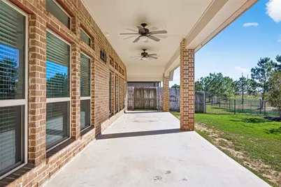 4522 Primrose Valley Lane, Fulshear, TX 77441 - Photo 32