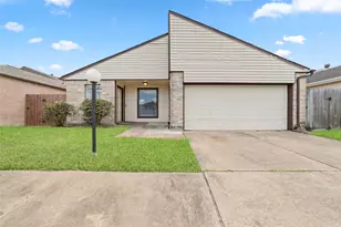 6611 Grandvale Dr, Houston, TX 77072 - Photo 2